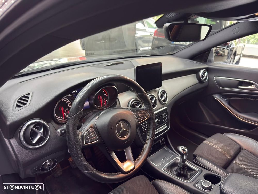 Mercedes-Benz CLA 180 d Shooting Brake Urban - 26