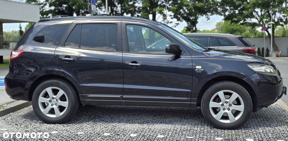 Hyundai Santa Fe - 3