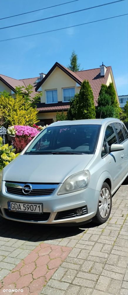 Opel Zafira 1.6 Cosmo - 1