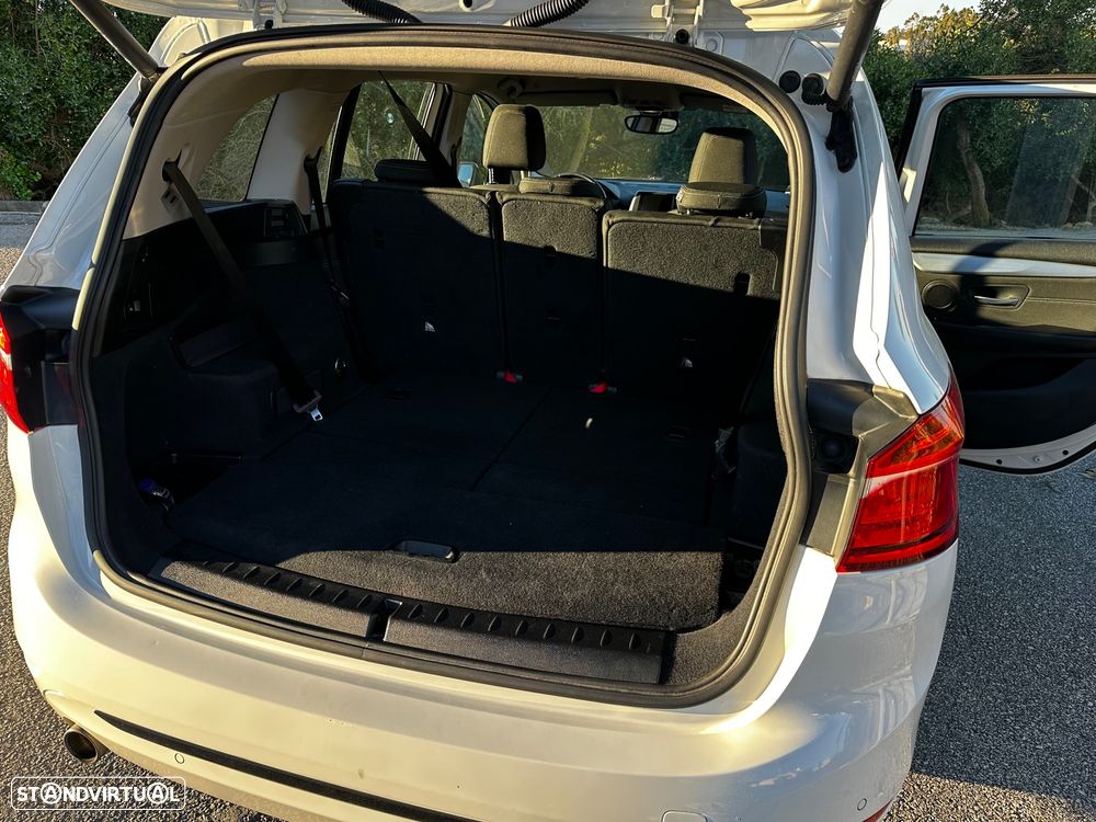 BMW 216 Gran Tourer - 9