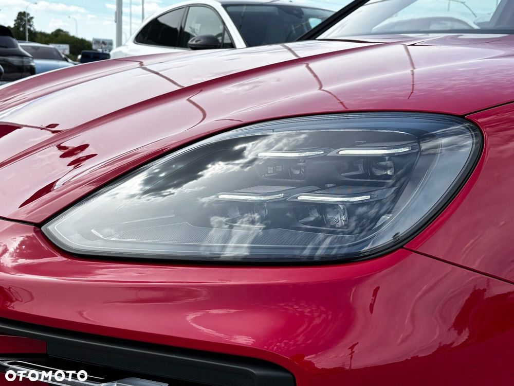 Porsche Cayenne - 16