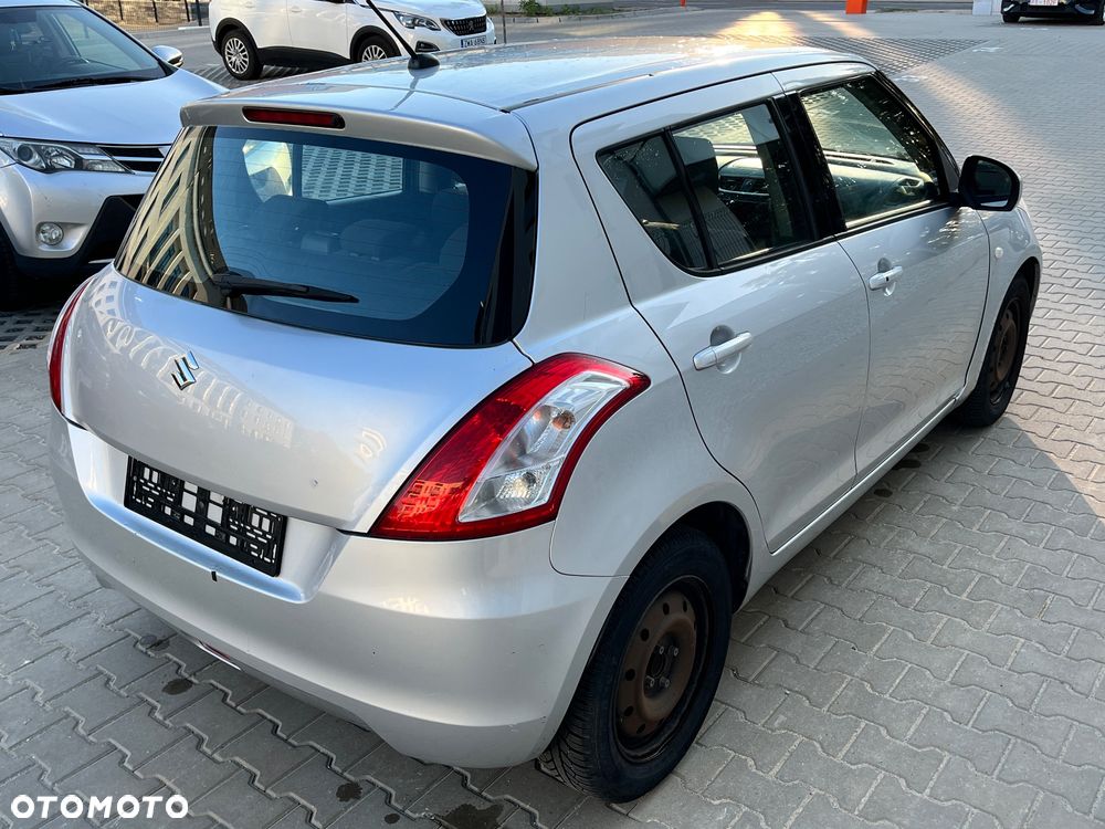 Suzuki Swift 1.2 Comfort Plus - 8