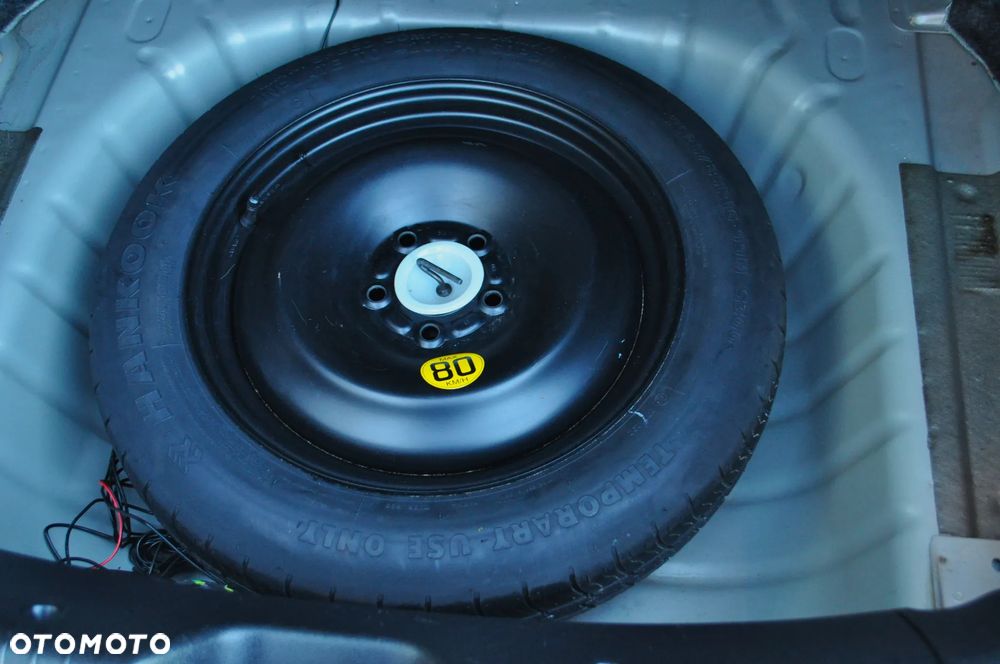 Ford Mondeo 1.8 Ghia - 28