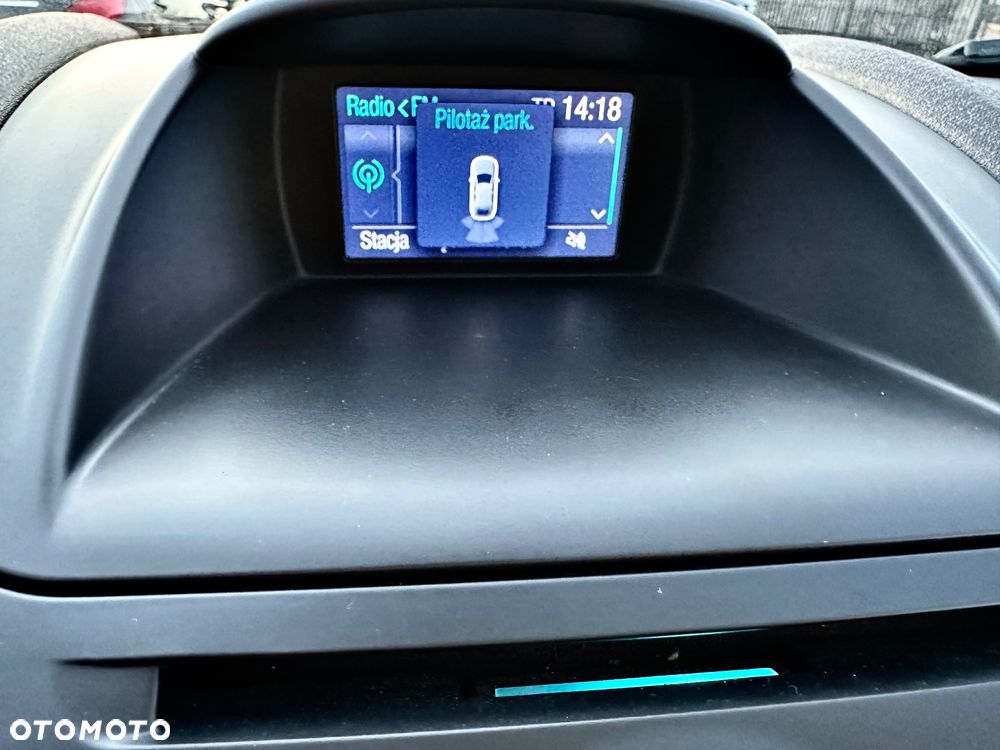 Ford Fiesta 1.0 EcoBoost S&S ST-LINE - 11