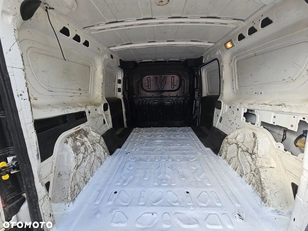 Fiat Doblo 1.4 T-Jet 16V Easy - 12