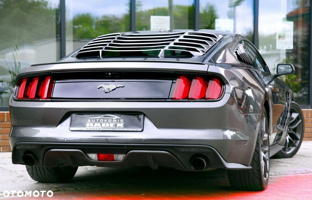 Ford Mustang - 20