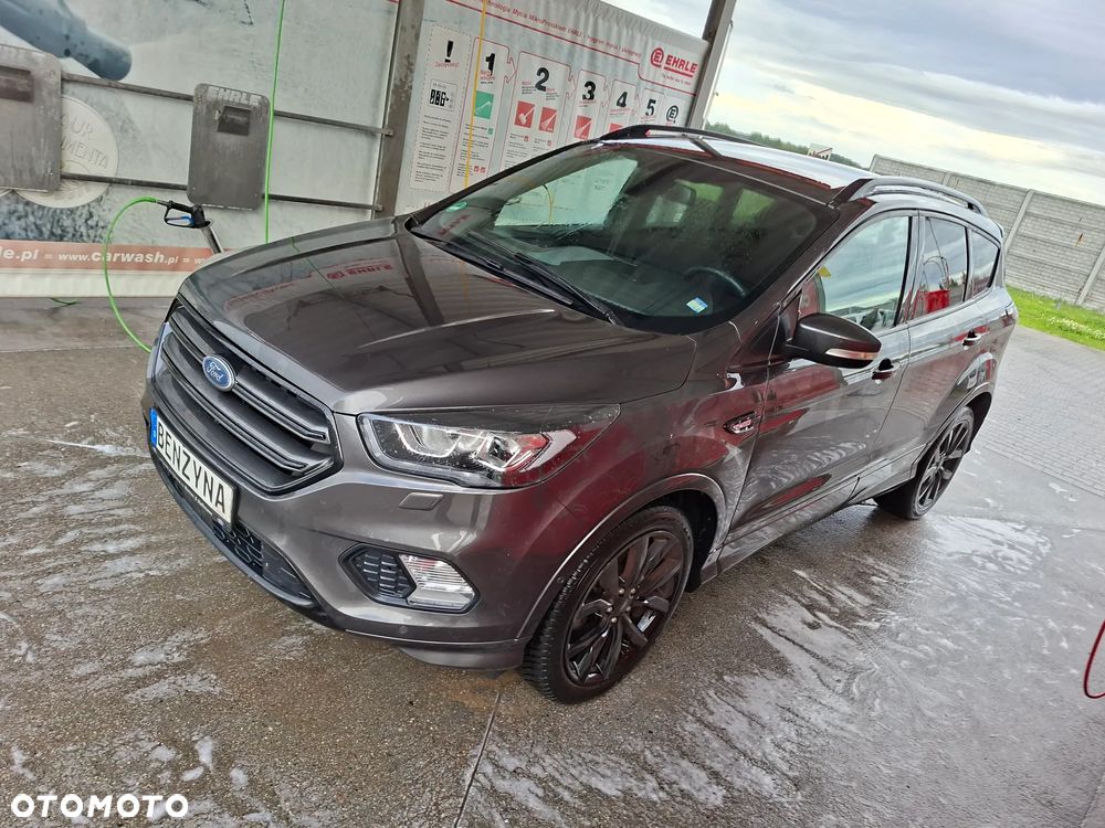 Ford Kuga - 12