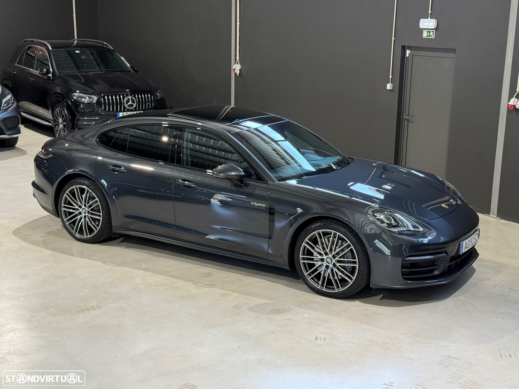Porsche Panamera 4 E-Hybrid Platinum Edition com PDLS - 3