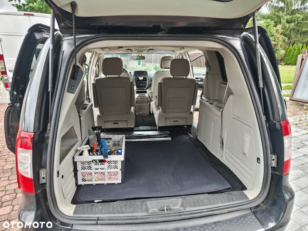 Chrysler Town & Country 3.6 Touring - 10