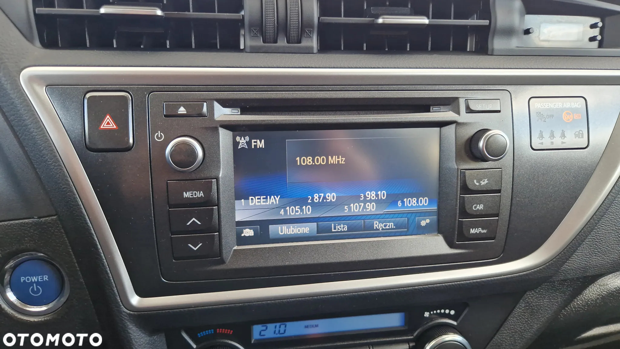 Toyota Auris 1.8 VVT-i Hybrid Automatik Touring Sports Design Edition - 10