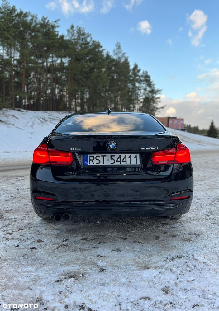 BMW Seria 3 330i Sport Line - 6