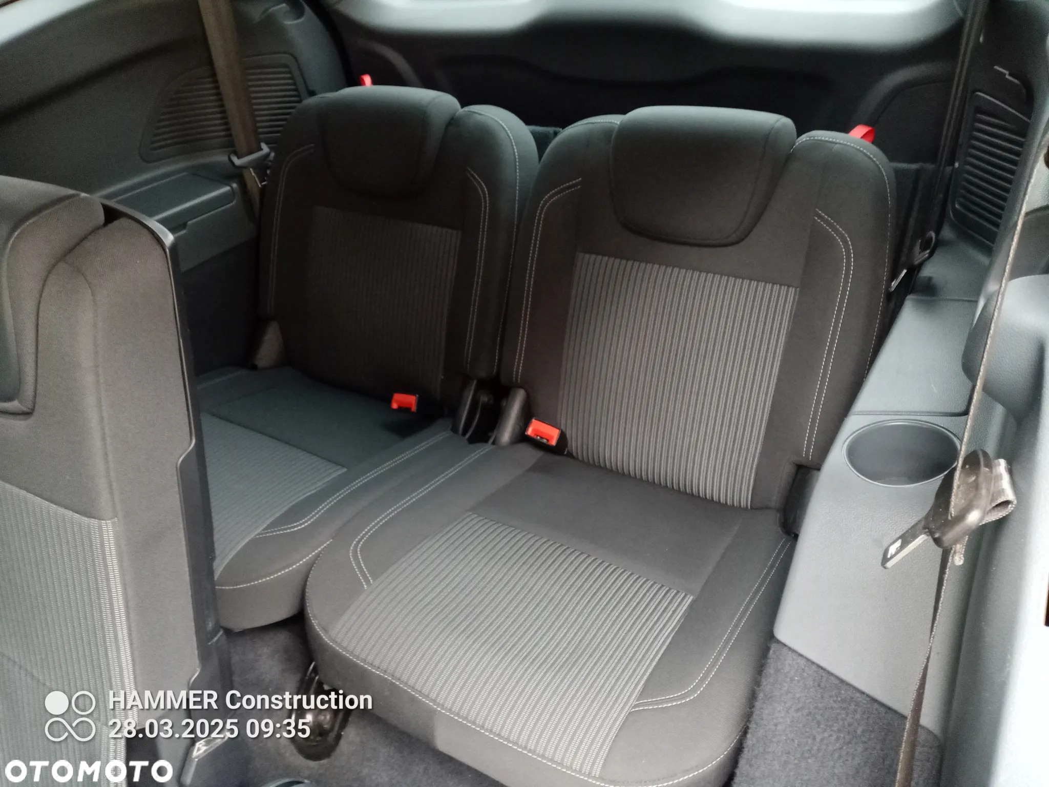 Ford Grand C-MAX - 8