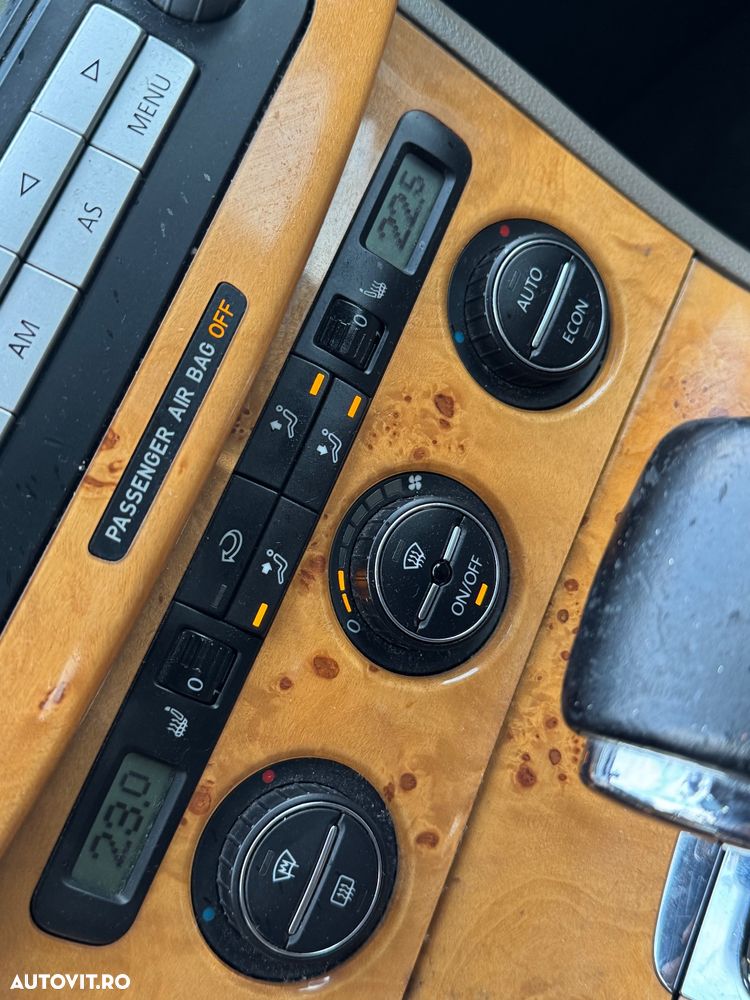 Volkswagen Passat - 13