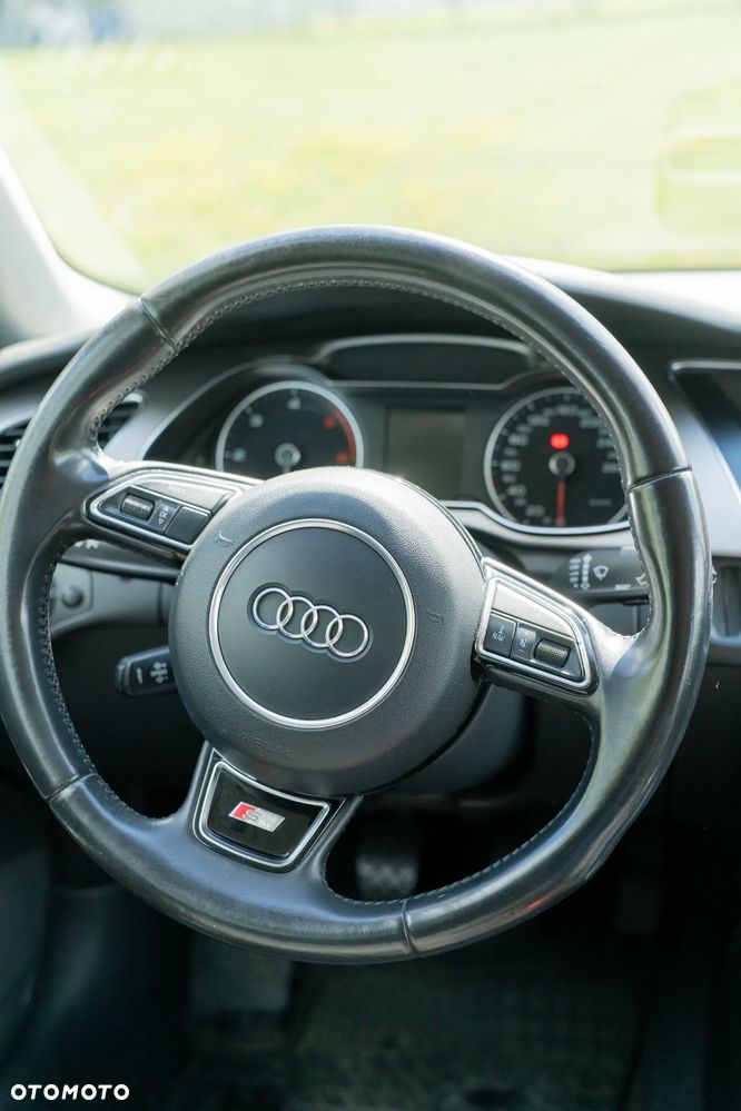 Audi A4 Avant 2.0 TDI - 17
