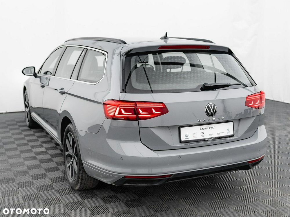 Volkswagen Passat - 5