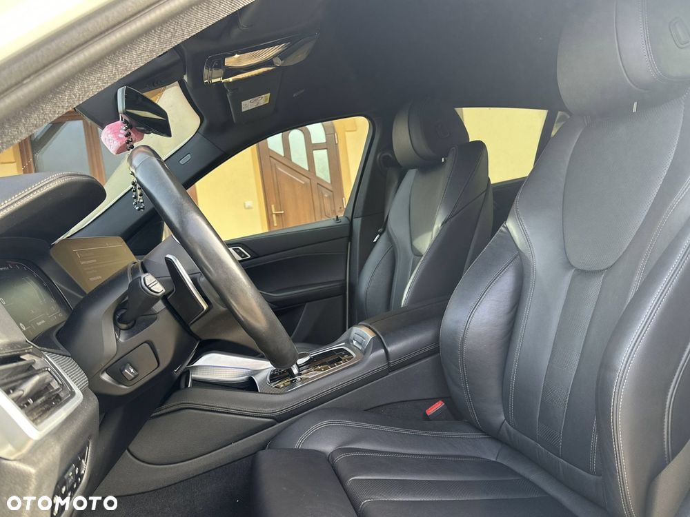 BMW X6M M50d - 12