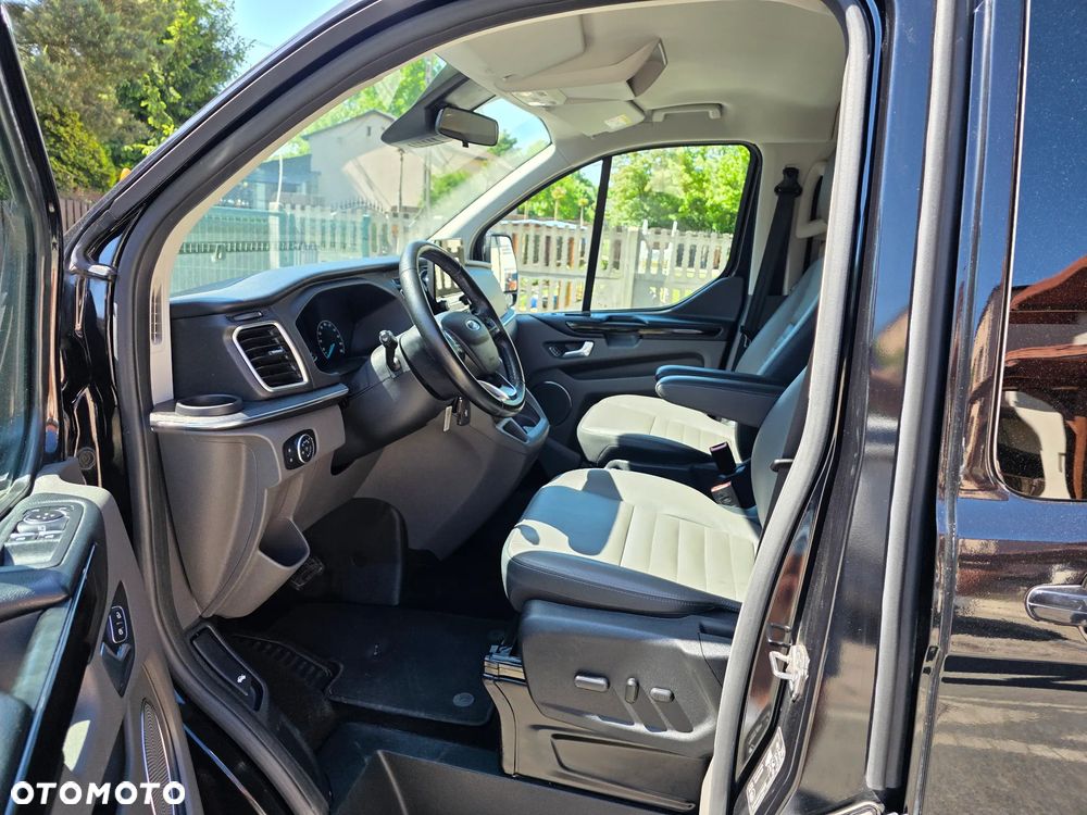 Ford Tourneo Custom 320 L2H1 VA Autm Titanium X - 10