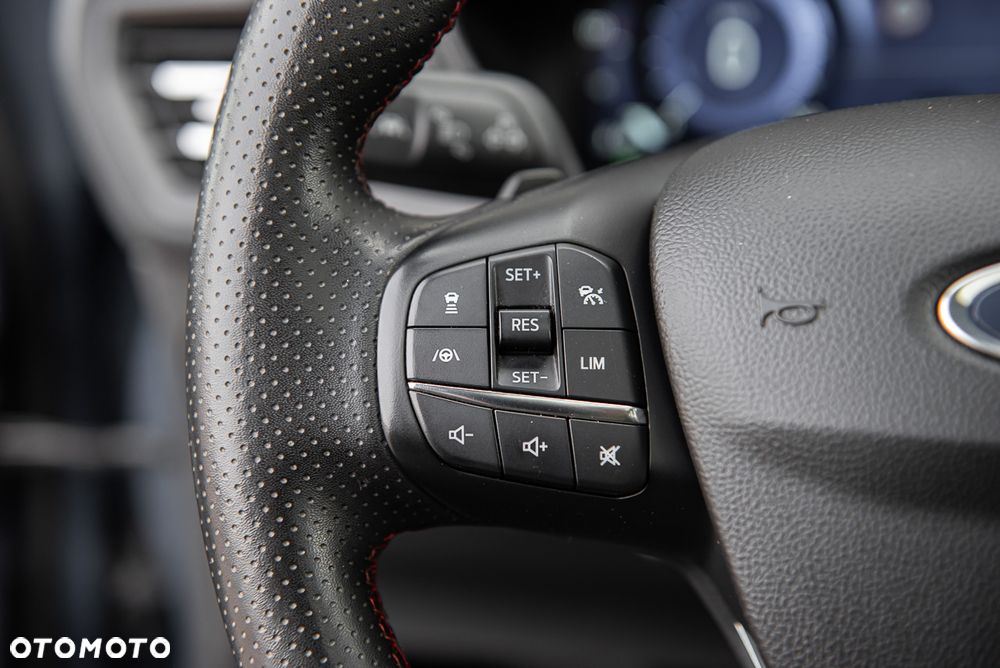 Ford Focus 1.5 EcoBlue Start-Stopp-System ST-LINE - 22