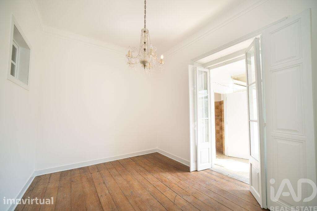 Apartamento T4 em Campolide de 86 m2 - Grande imagem: 3/27