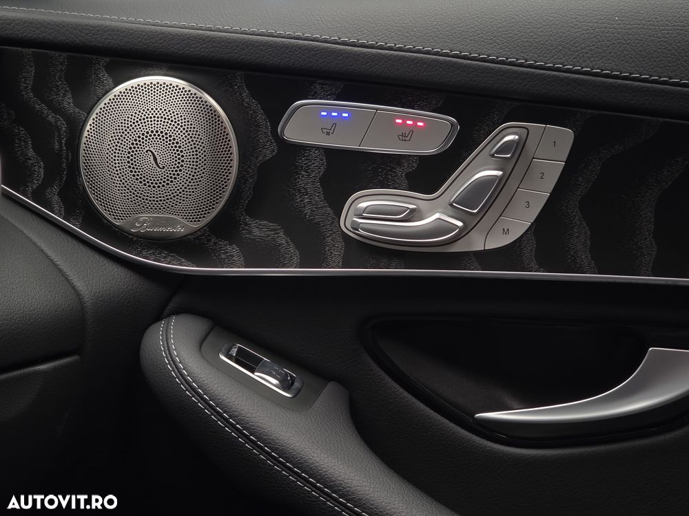 Mercedes-Benz GLC 300 e 4Matic 9G-TRONIC AMG Line Plus - 11