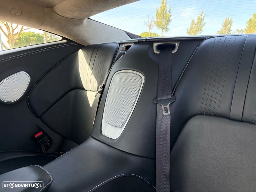 Aston Martin DB11 Coupé V12 Auto - 12