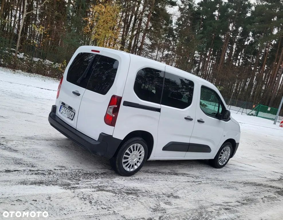 Toyota Proace City Verso 1.2 Turbo L1 Combi - 5
