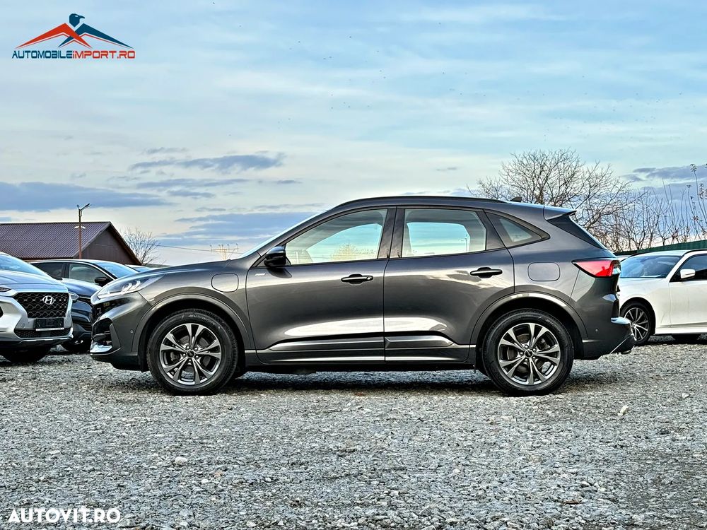 Ford Kuga 2.5 Duratec PHEV ST-LINE - 23