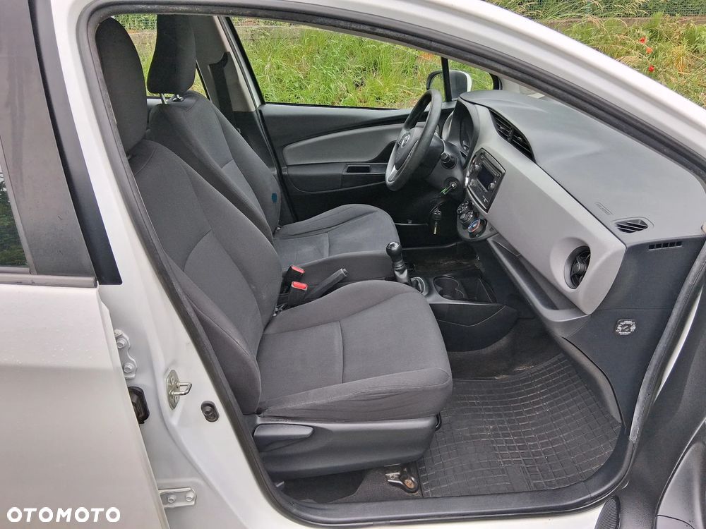 Toyota Yaris 1.0 Active - 8