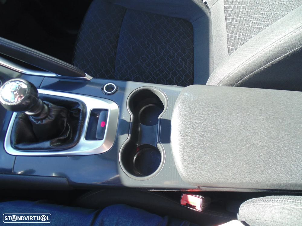 Peugeot 3008 1.6 HDi Style - 33