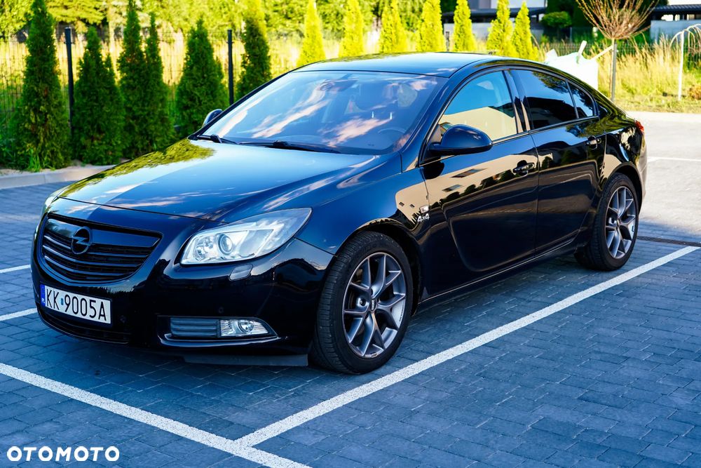 Opel Insignia 2.0 T Cosmo 4x4 - 1