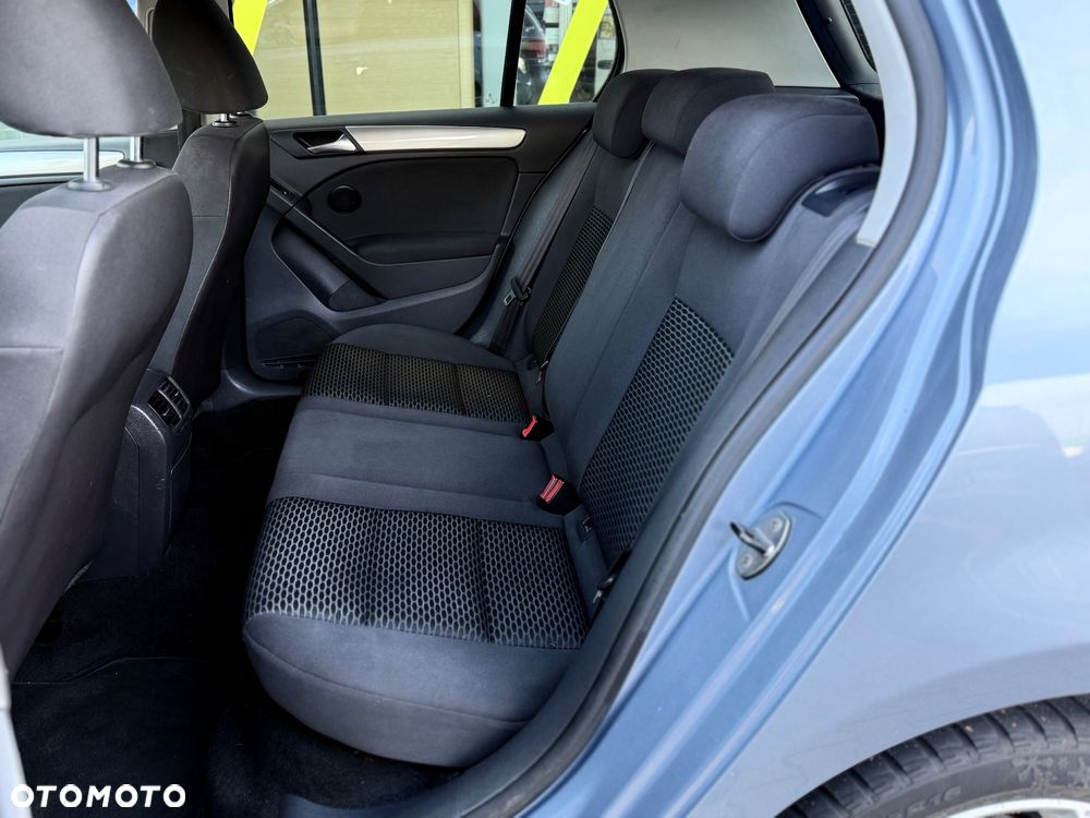 Volkswagen Golf - 15