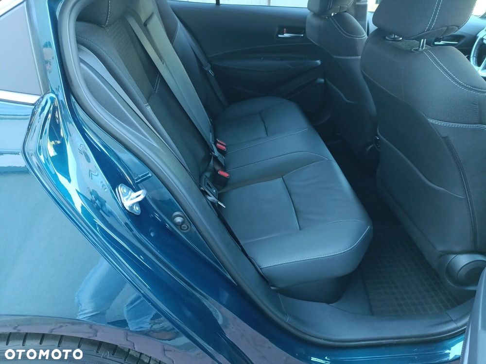 Toyota Corolla 1.8 Hybrid Executive - 13