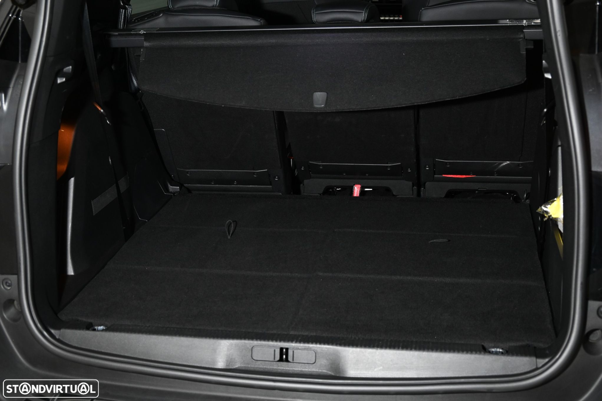 Peugeot 5008 1.5 BlueHDi Allure Pack EAT8 - 11