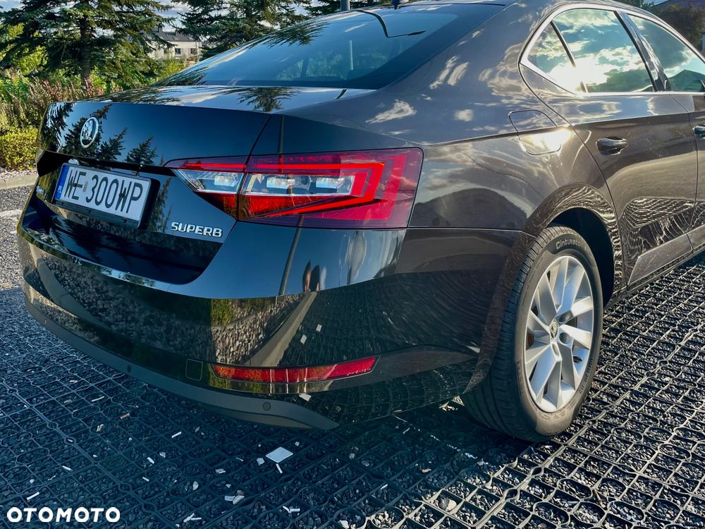 Skoda Superb 2.0 TDI Ambition DSG - 5