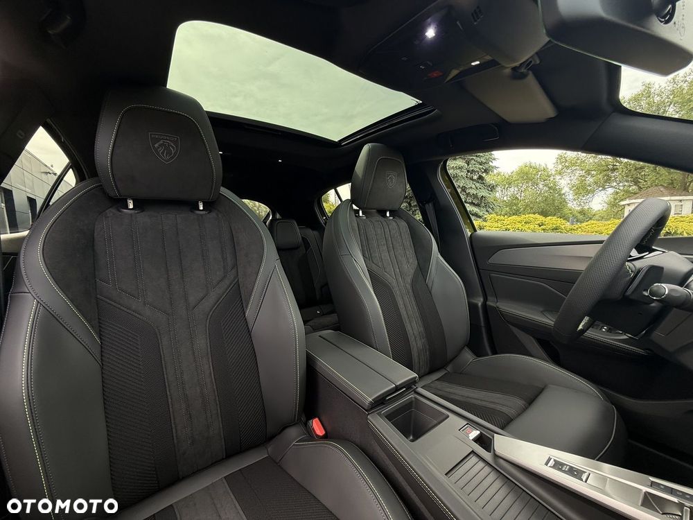 Peugeot 408 - 21