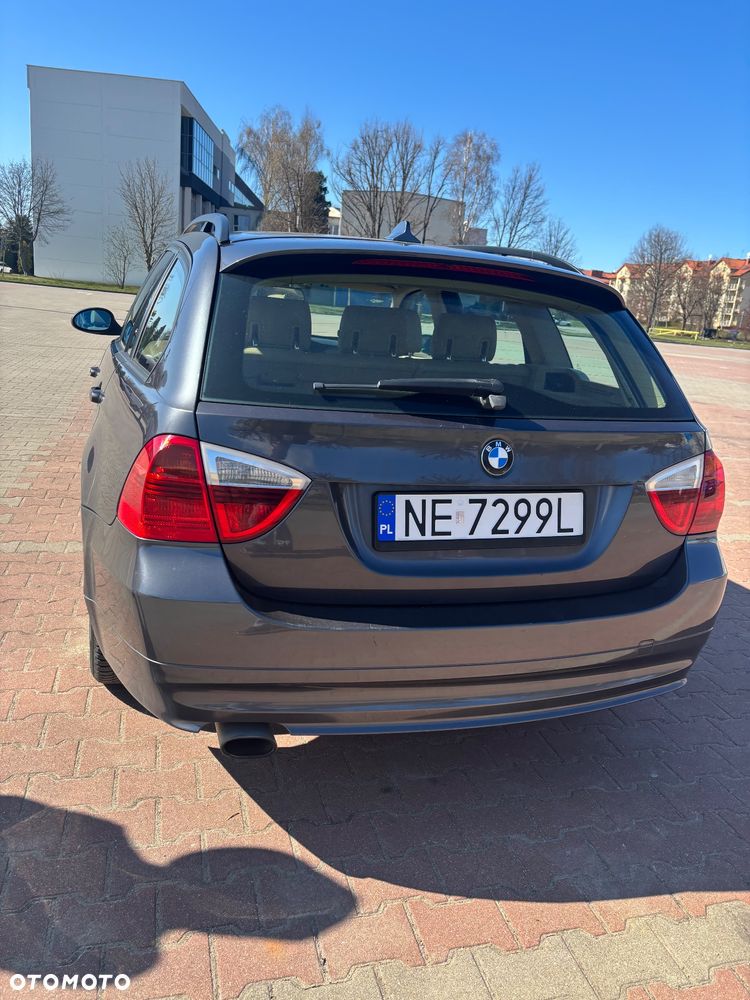 BMW Seria 3 318d DPF - 4