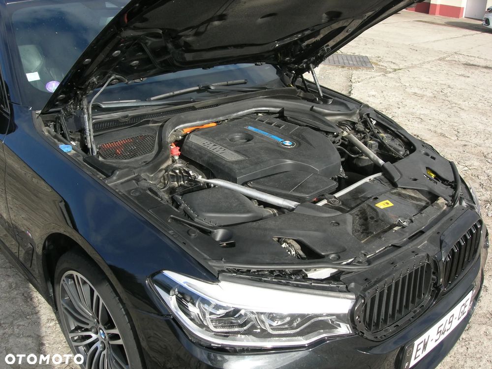BMW Seria 5 530e iPerformance M Sport sport - 12