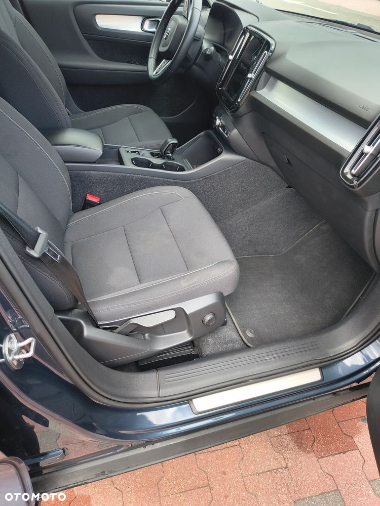 Volvo XC 40 - 18
