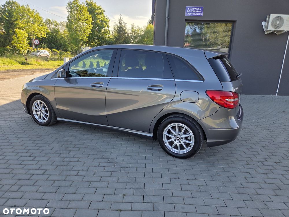Mercedes-Benz Klasa B 180 7G-DCT - 3