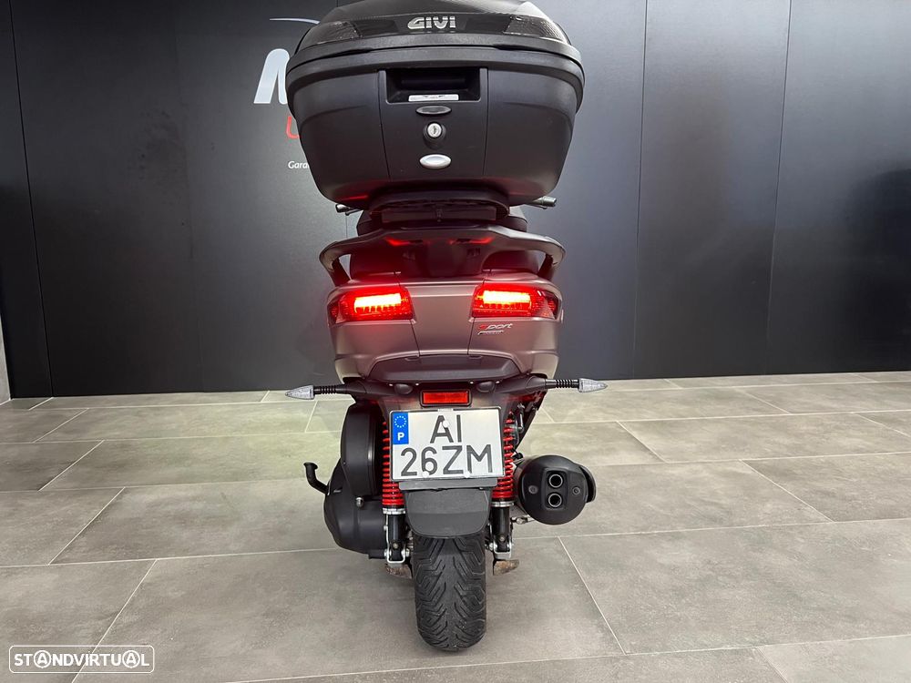 Piaggio MP3 - 5