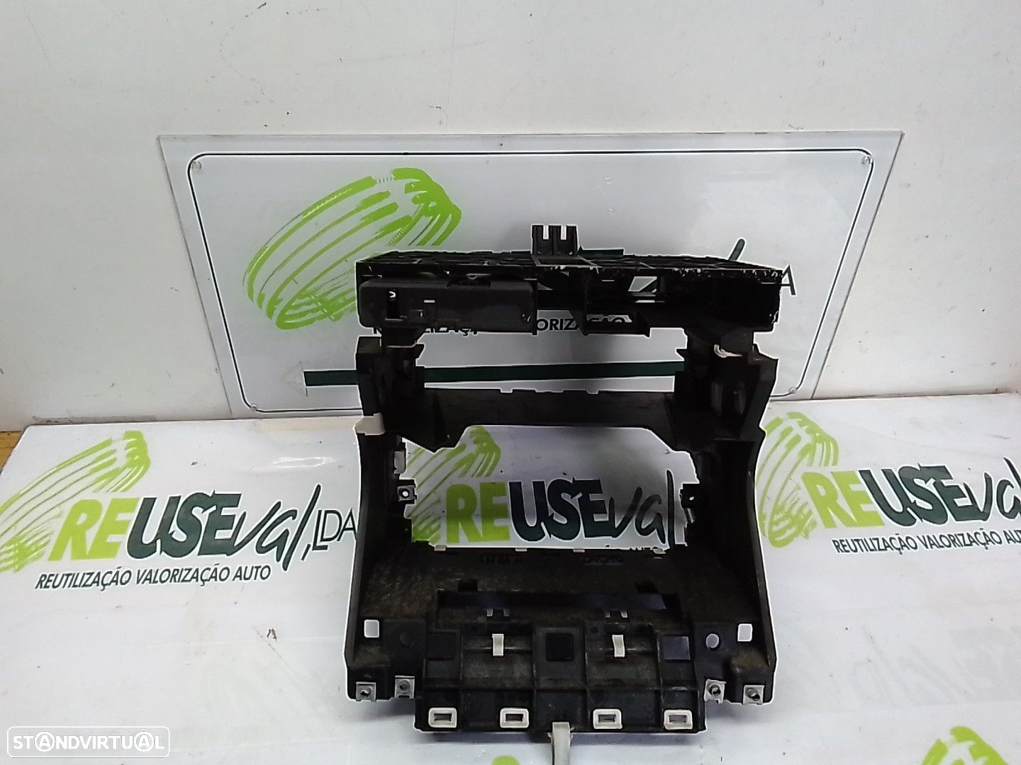 Apoio Central De Radio (Tablier) Audi A3 (8P1) - 2