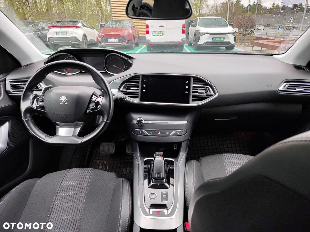 Peugeot 308 - 10