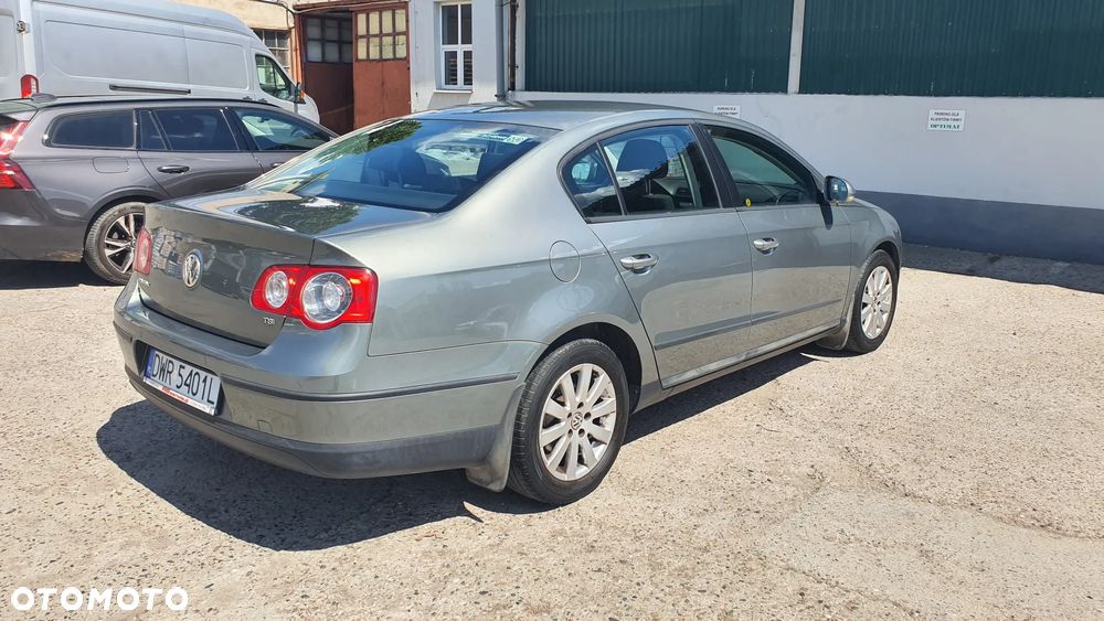 Volkswagen Passat 1.4 TSI Comfortline - 14