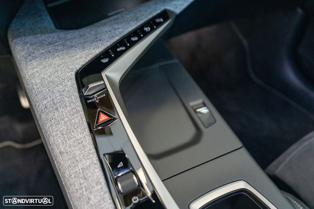 Peugeot E-3008 73 kWh GT - 30