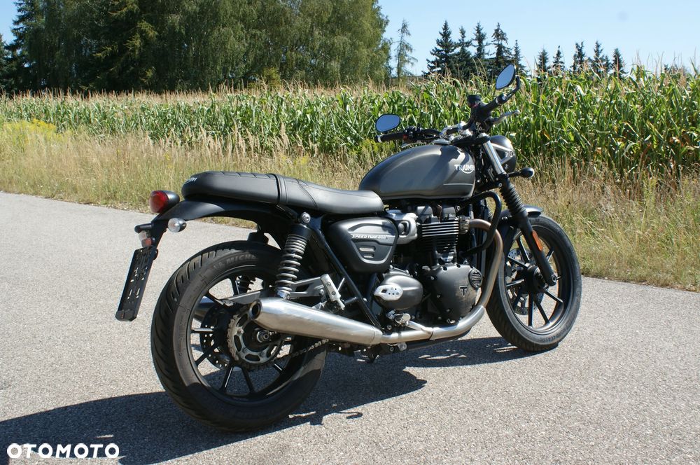 Triumph Speed Twin - 12