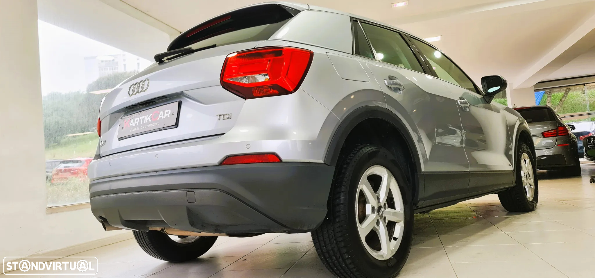 Audi Q2 1.6 TDI Design - 9