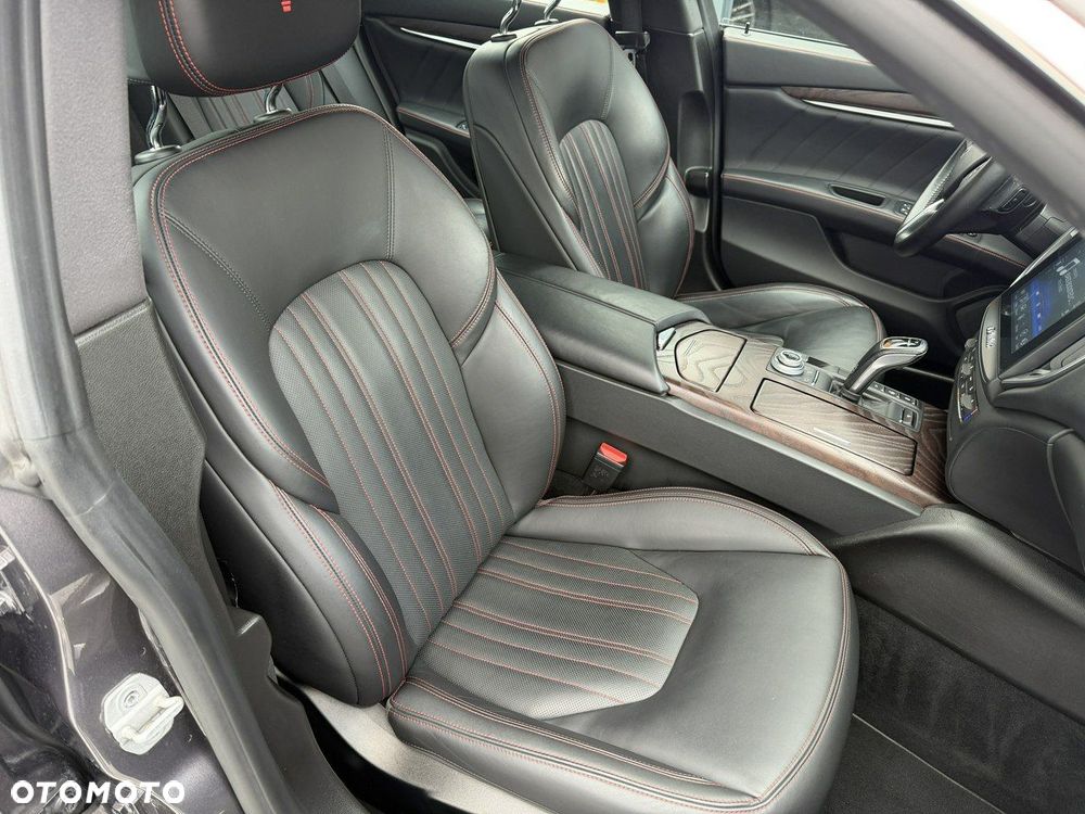 Maserati Ghibli Granlusso - 30