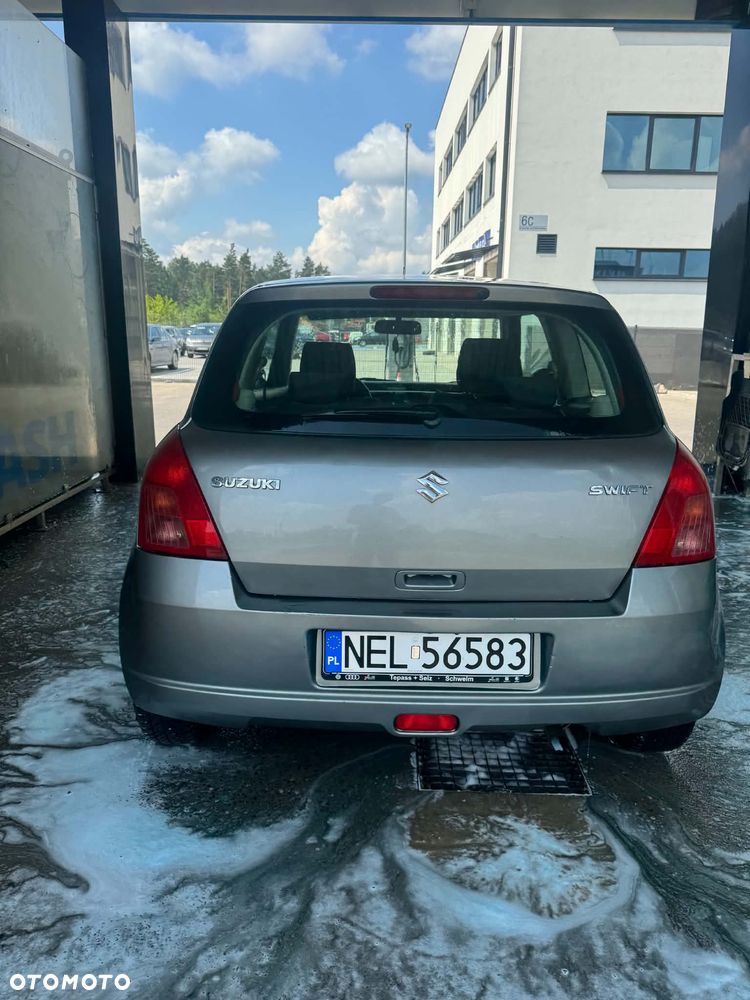 Suzuki Swift 1.3 GC - 5