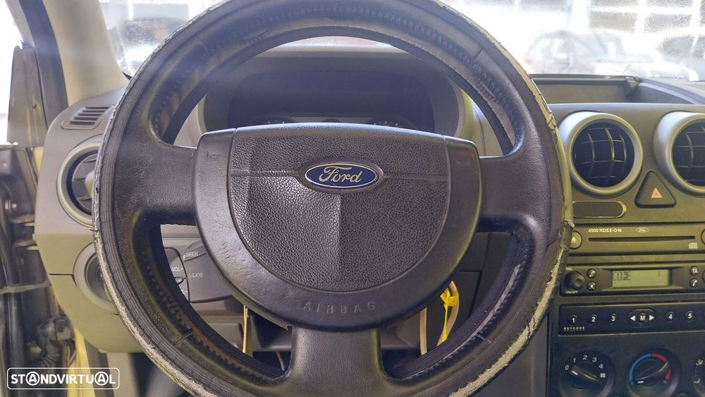 Ford Fusion 1.6 + - 7