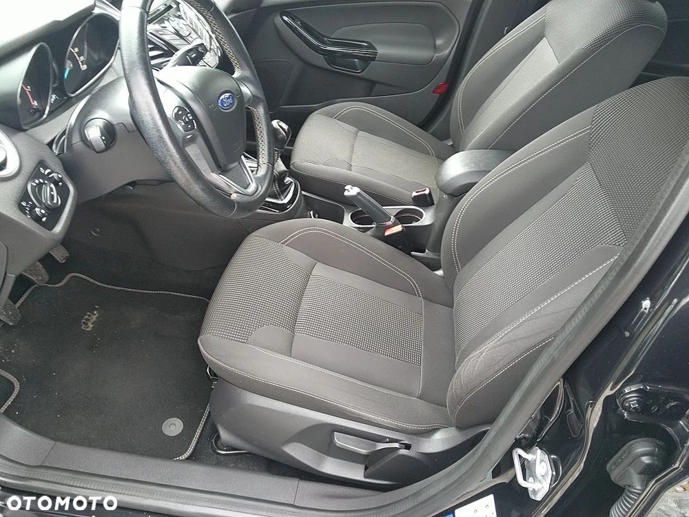 Ford Fiesta 1.0 EcoBoost Titanium - 16